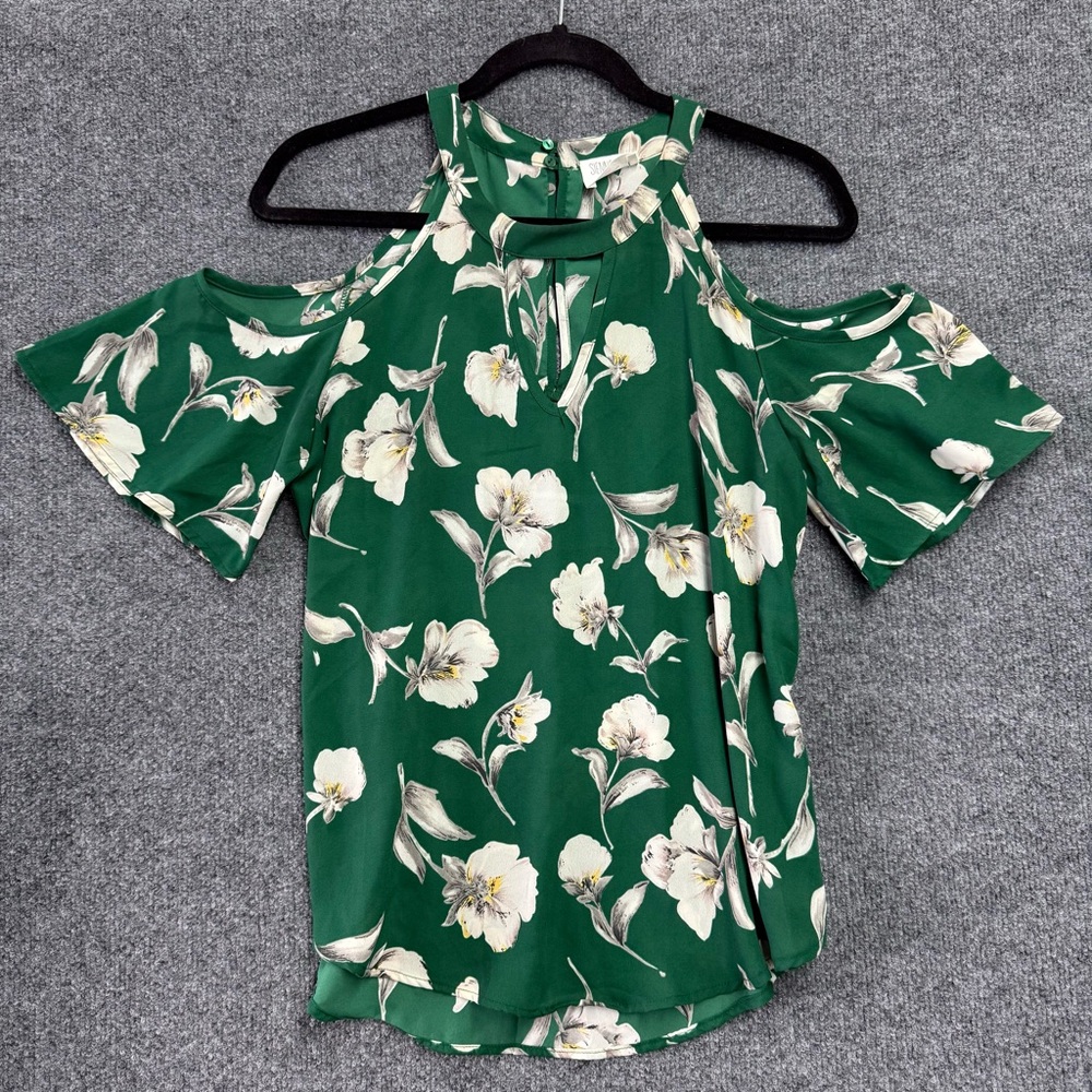 Sienna Sky Top Size S Floral Cold Shoulder Short Sleeve Blouse Emerald Flowy